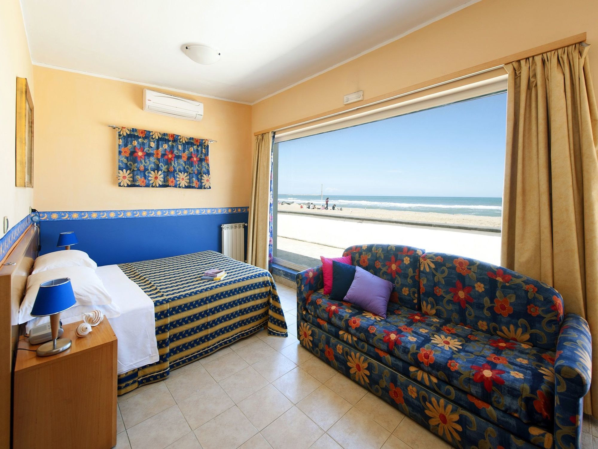 วิลลัจโจ อัลแบร์โก อินเตอร์นาซิโอนาเล ลา ปลายา Hotel คาตาเนีย ภายนอก รูปภาพ